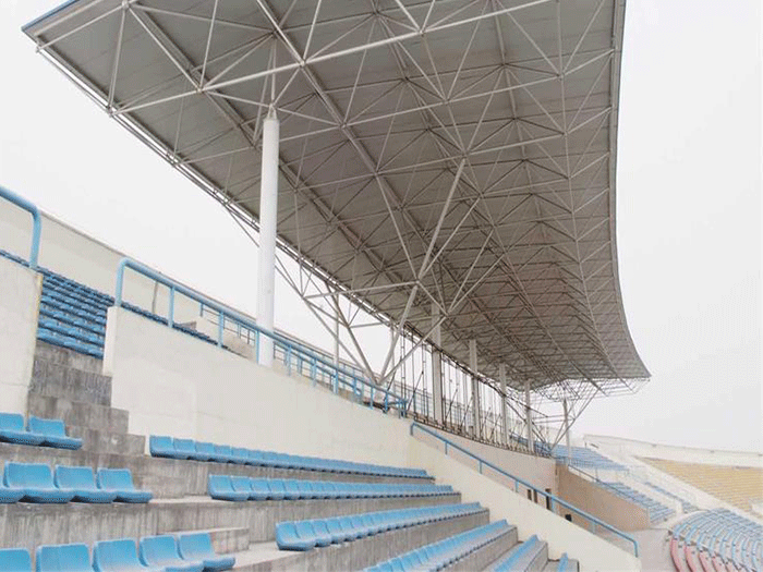 襄阳四小体育馆网架