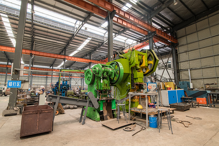 襄阳网架配件-锥头加工车间